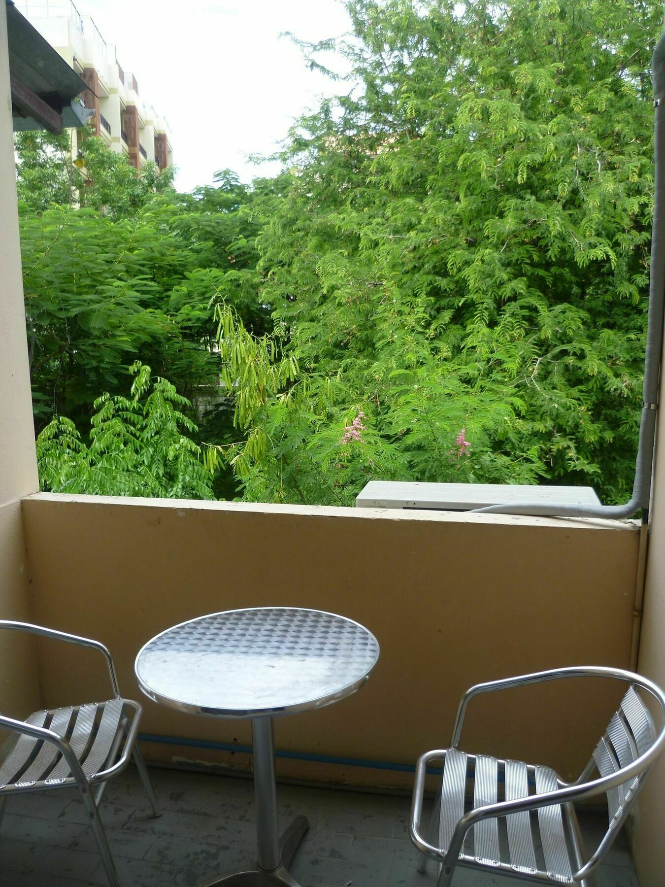 Palada Guesthouse HHQ Exterior foto