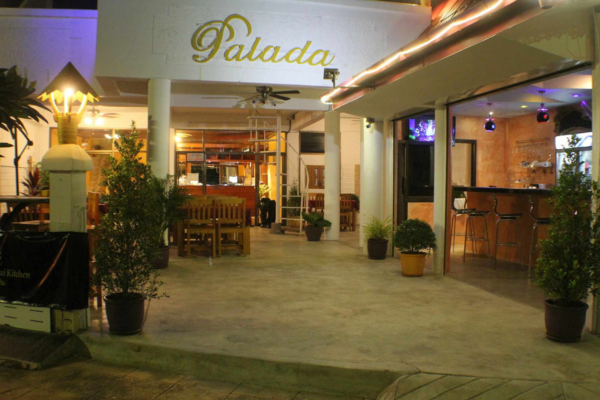 Palada Guesthouse HHQ Exterior foto
